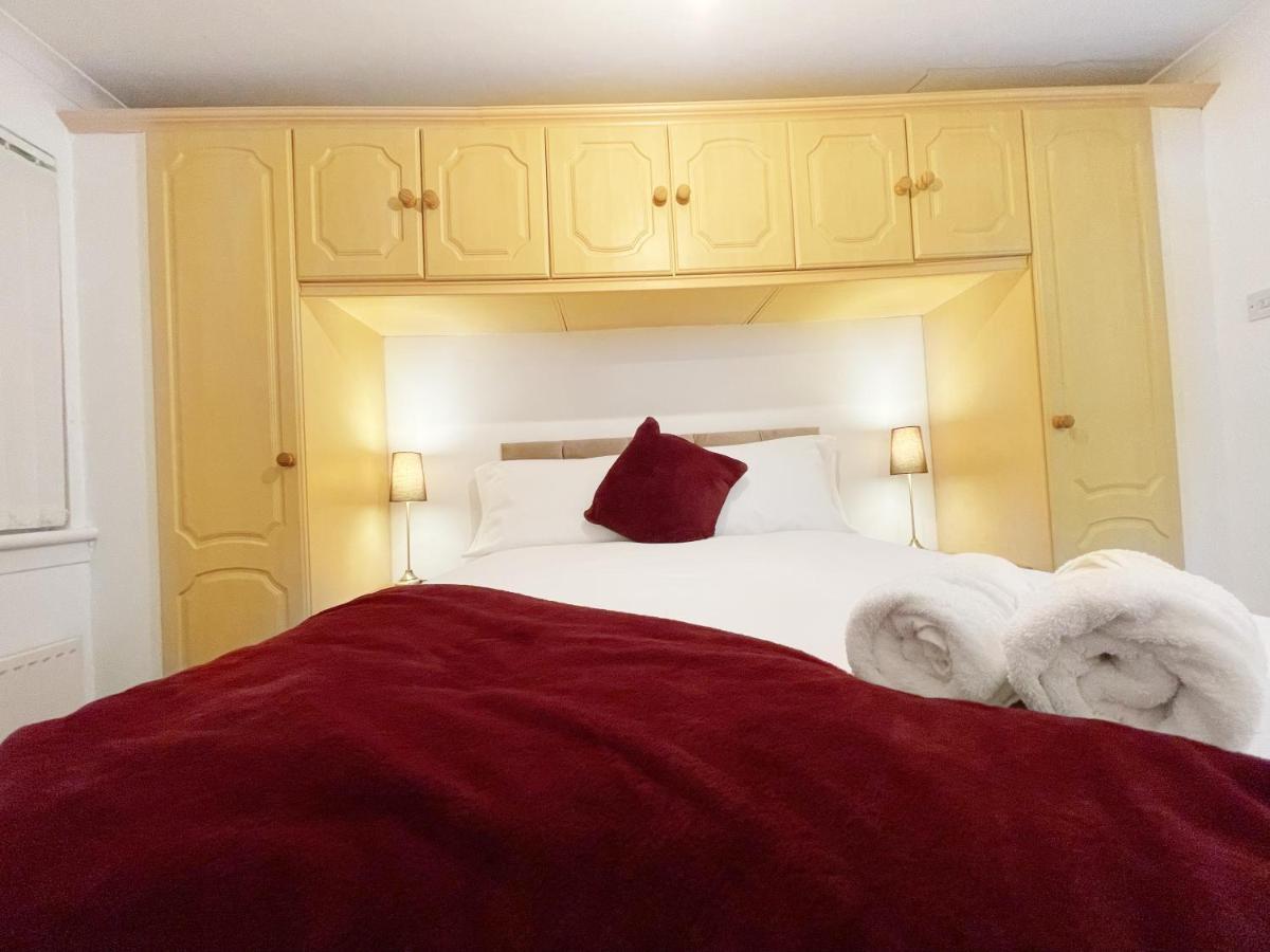 Cozy Nights Svp Detached House Villa Glasgow Luaran gambar