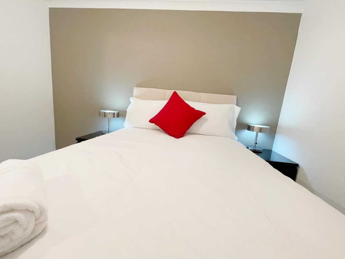 Cozy Nights Svp Detached House Villa Glasgow Luaran gambar