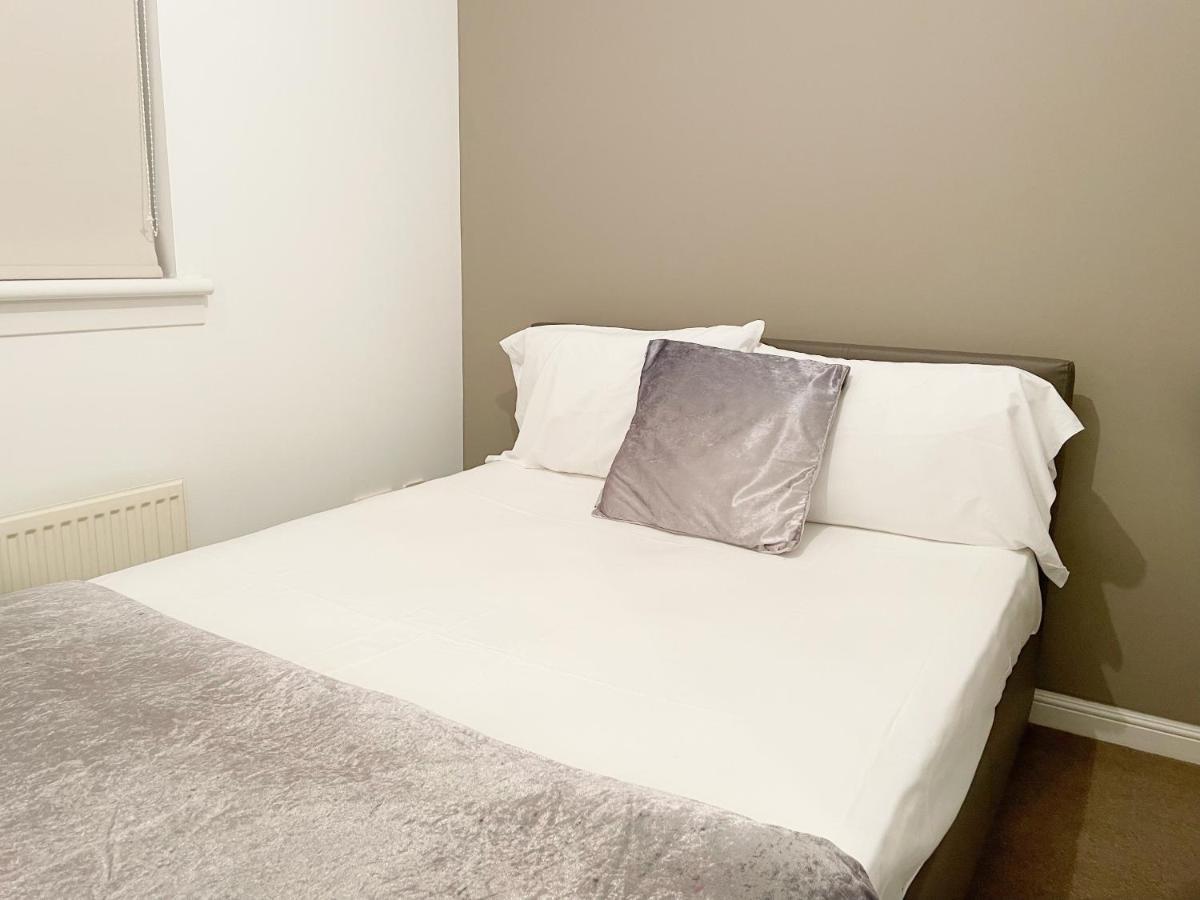 Cozy Nights Svp Detached House Villa Glasgow Luaran gambar